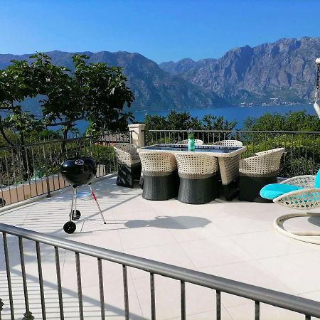 Prčanj Blue Bay 2 Bedroom Apartment מראה חיצוני תמונה